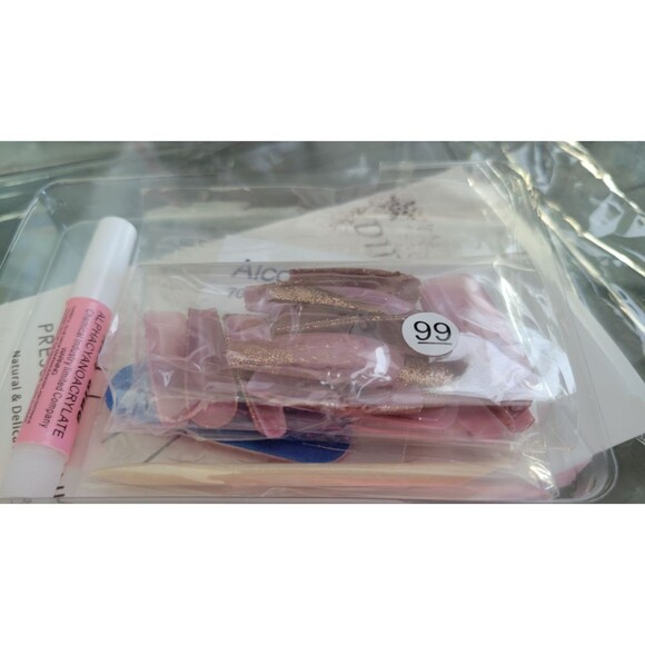 Glitter & Hearts Press On Nails - 3 sets - Picture 4 of 5